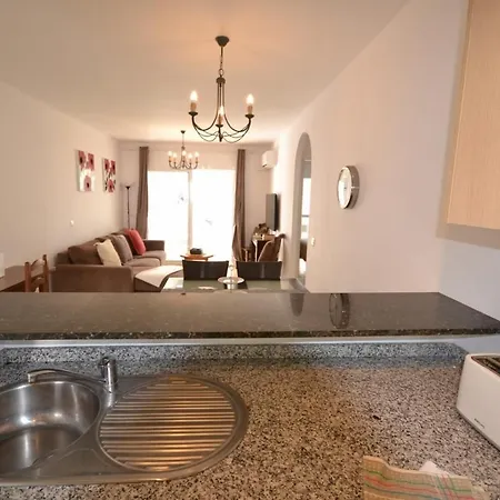 Homley * Fuengirola